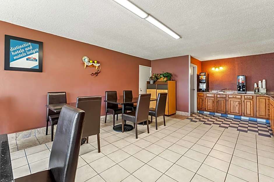 Howard Johnson by Wyndham Albany