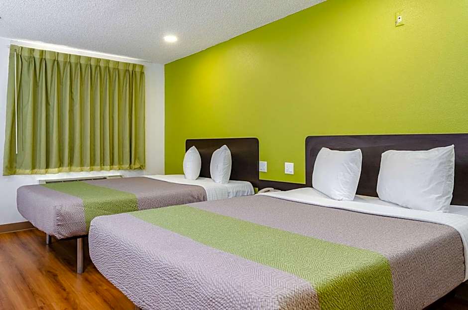 Motel 6-Fresno, CA - Yosemite Hwy