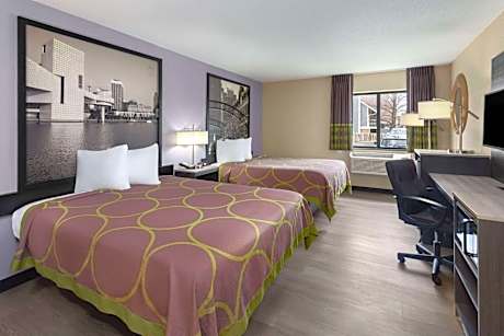 Queen Room with Two Queen Beds - Non-Smoking