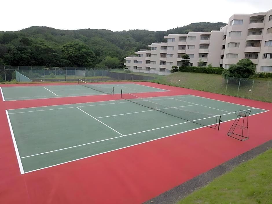 Wisterian Life Club Toba