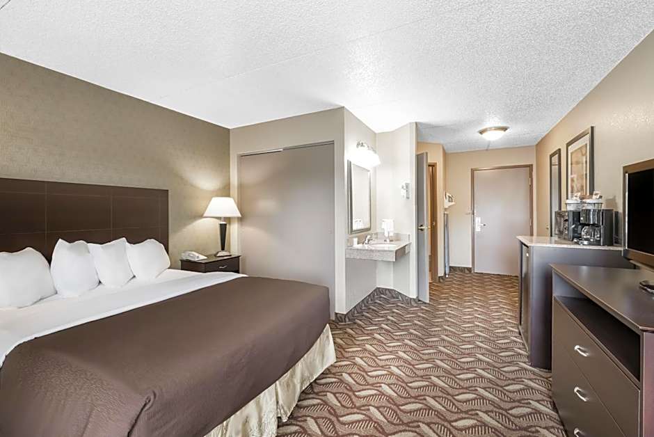 Days Inn by Wyndham Bismarck