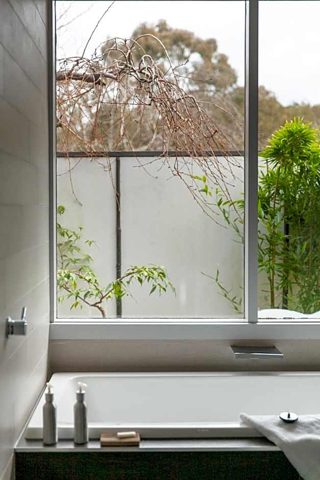 Shizuka Ryokan Japanese Country Spa & Wellness Retreat