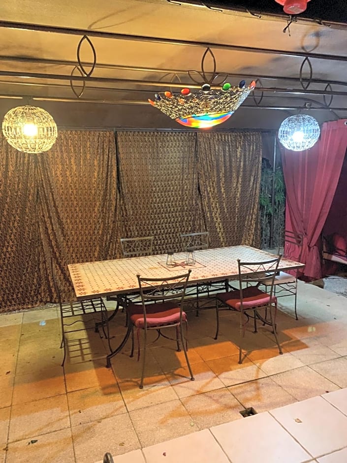 Aux Amandiers – Frejus, ID