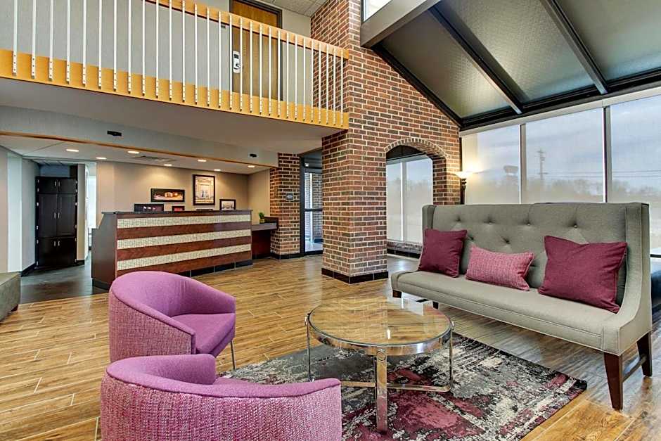 Drury Inn and Suites Poplar Bluff