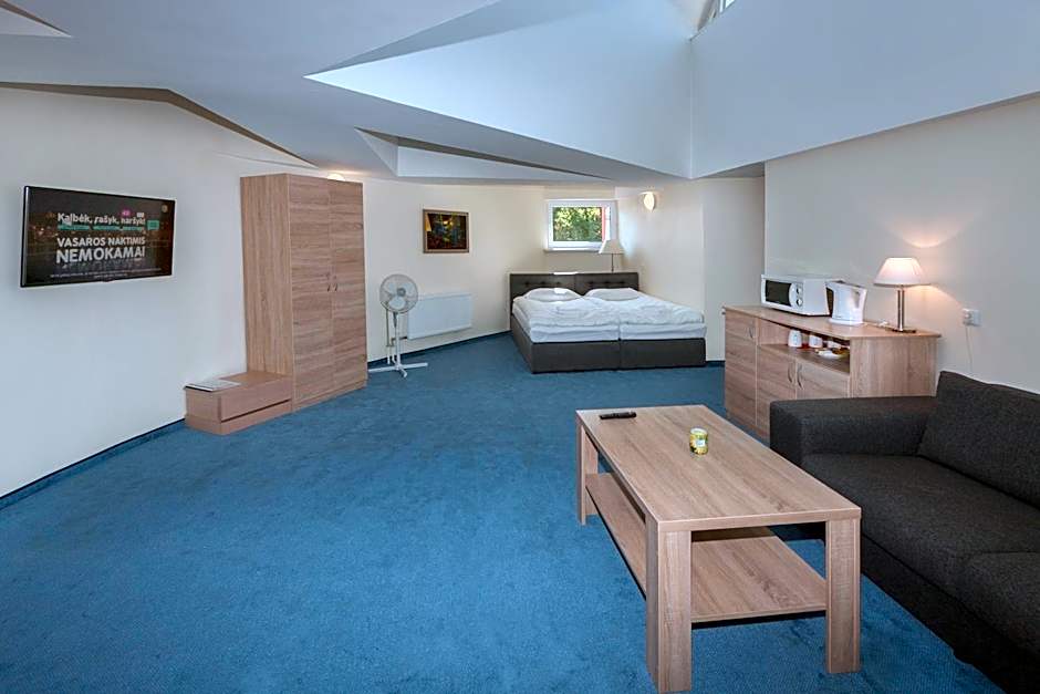 Tauras Center Hotel