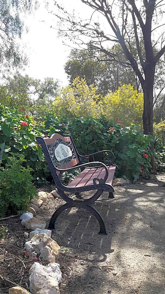 A La Folly The Retreat