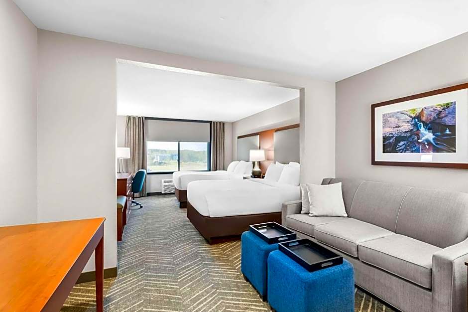 Comfort Inn & Suites Mountain Iron and Virginia