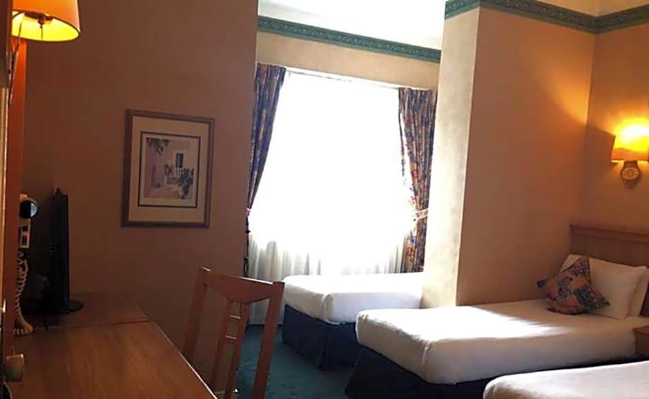 Berjaya Eden Park London Hotel