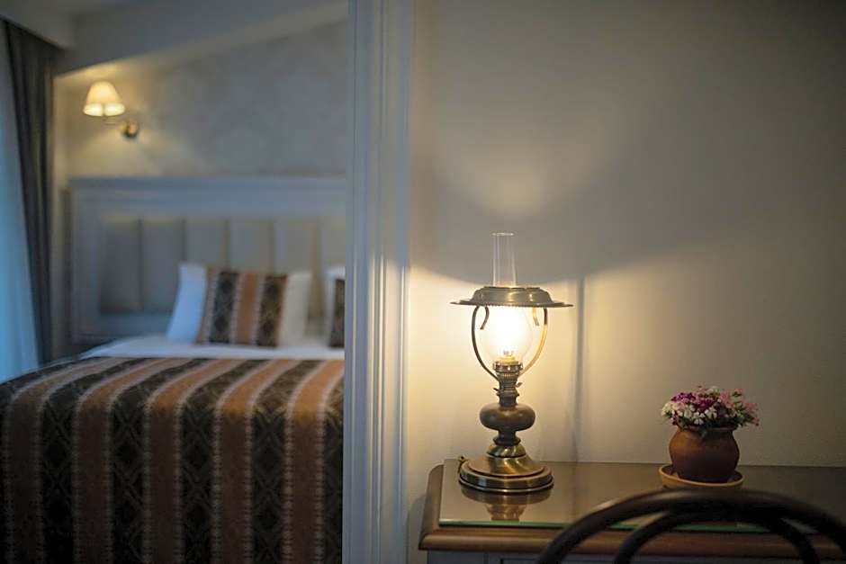 Photo 1 of 8 of Junior Suite, Balcony