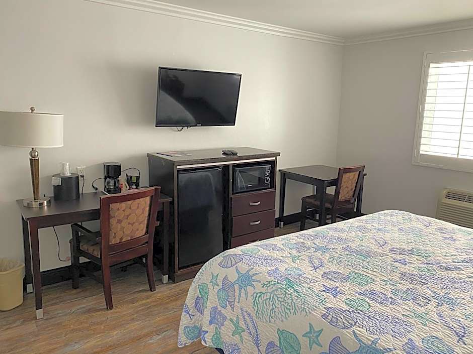 Ocean Surf Inn & Suites