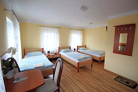 Triple Room with Bathroom