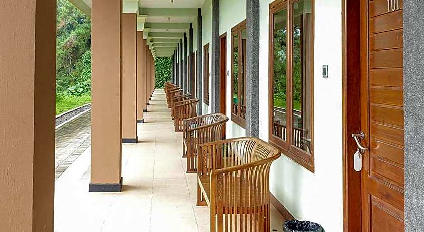 OYO 1483 Hotel Bumi Bermi Permai