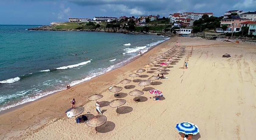 defne otel