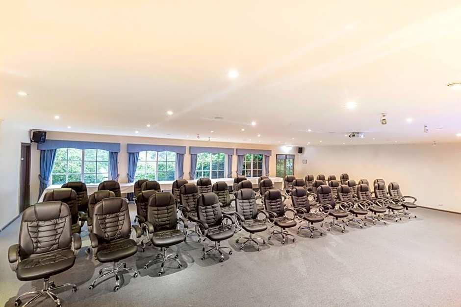 Eltham Gateway Hotel