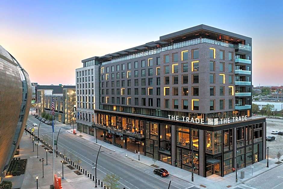 The Trade, Autograph Collection