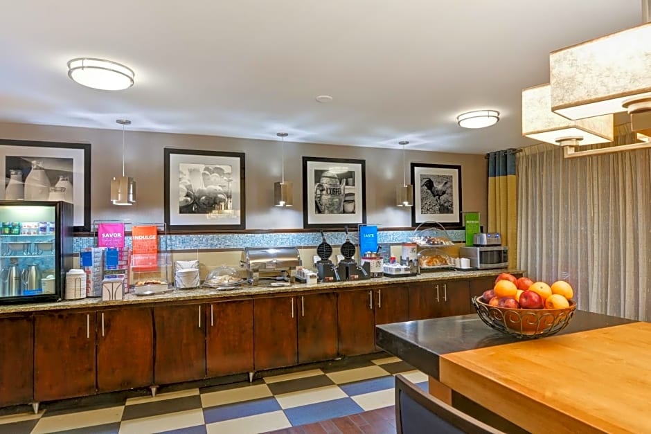 Hampton Inn Columbia-I-26 Airport
