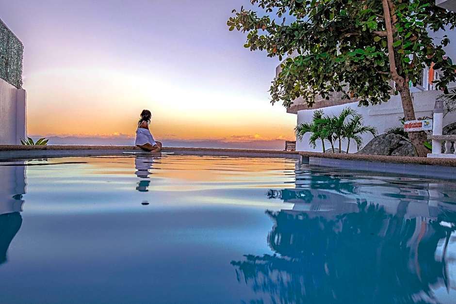Pescadores Suites Moalboal