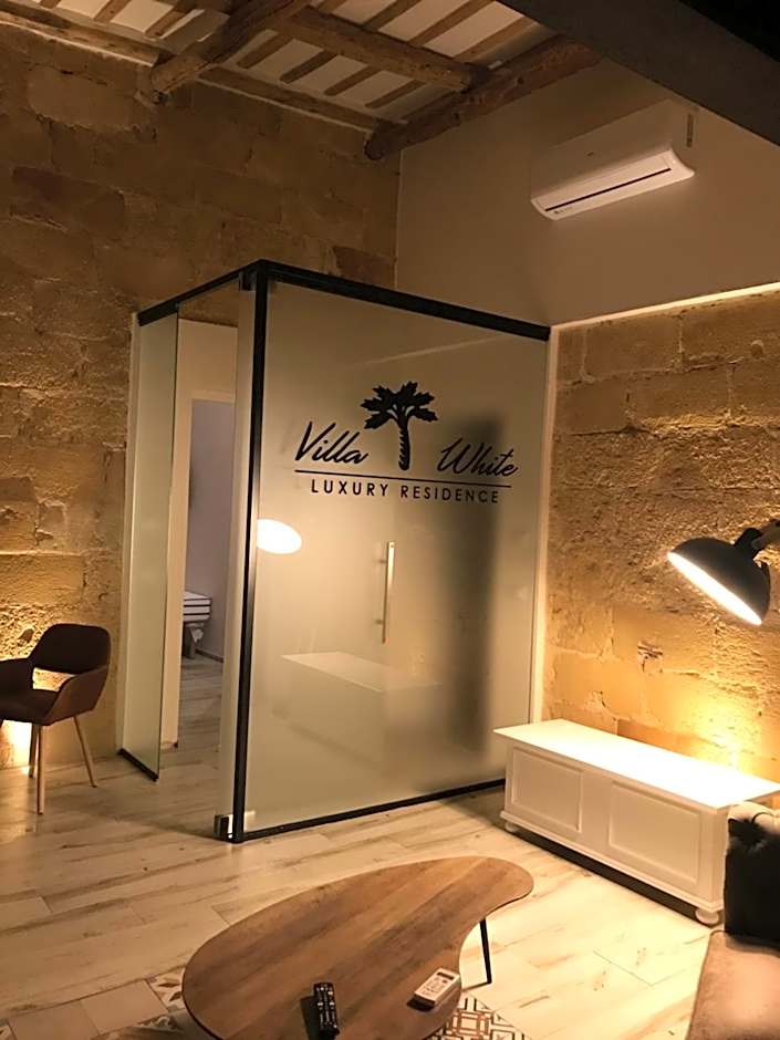 Villa White Luxury Residence