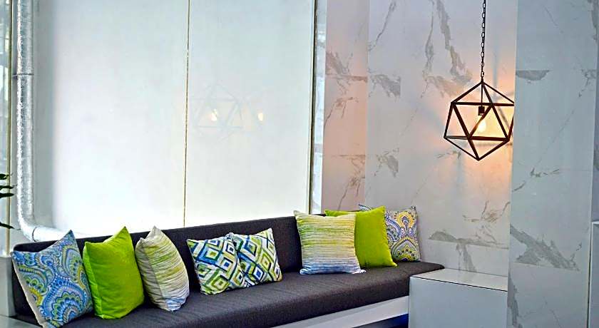 Hotel Urban Falatehan Blok M