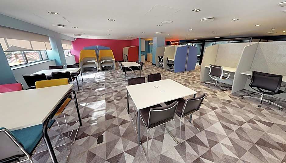 Village Hotel Leeds North