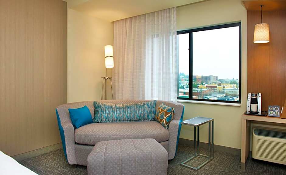 Courtyard by Marriott Seattle Everett Downtown