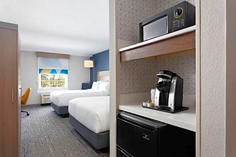 Standard Room with Two Queen Beds