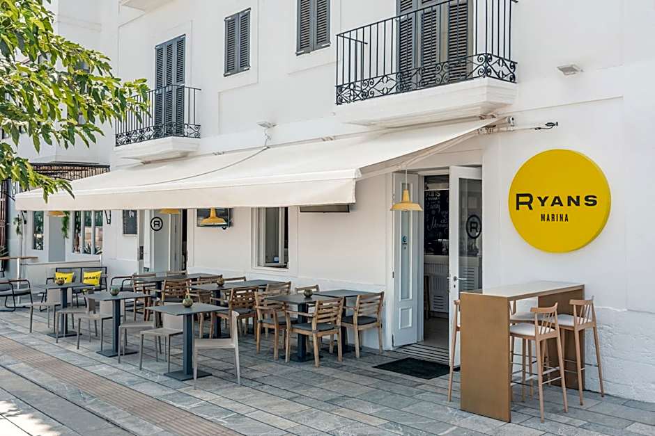 Ryans La Marina