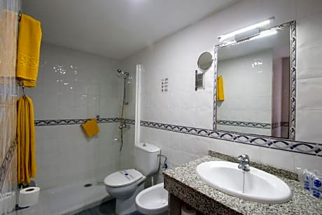 STUDIO SUPERIOR 3 ADULTS