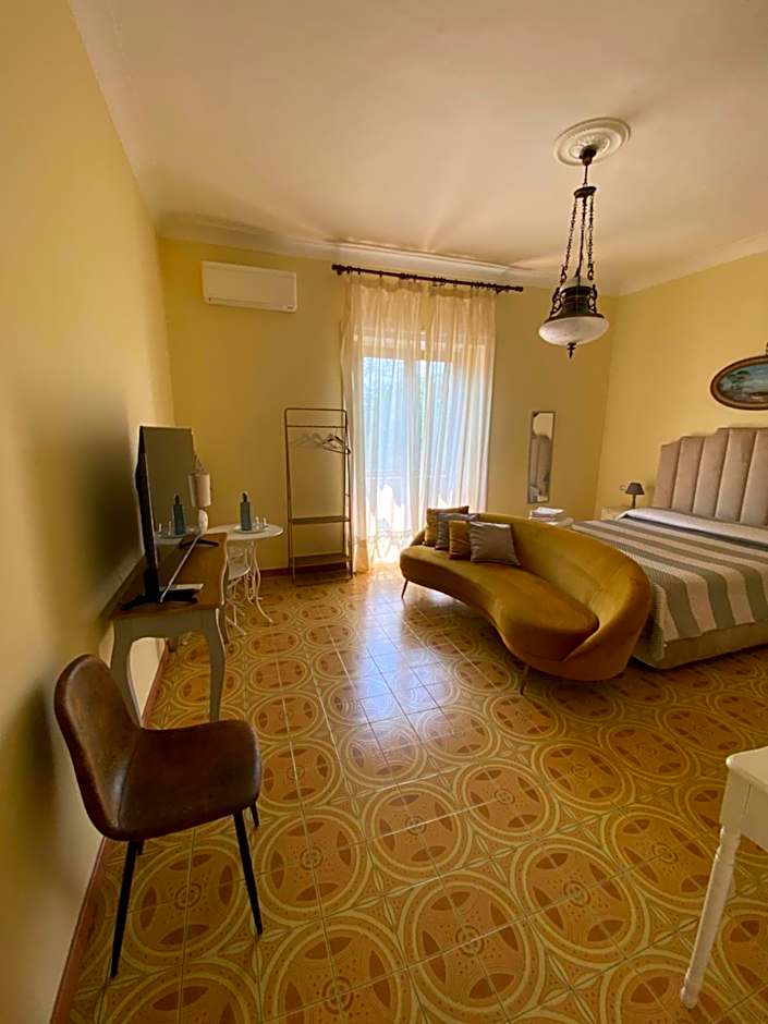 Villa Favorita Suites