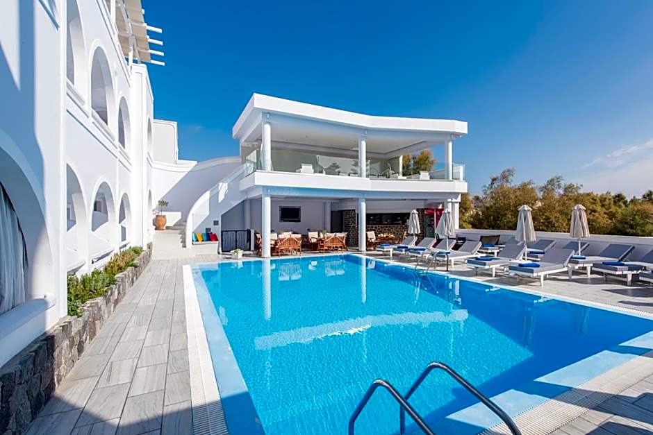 Blue Waves Suites & Apartments