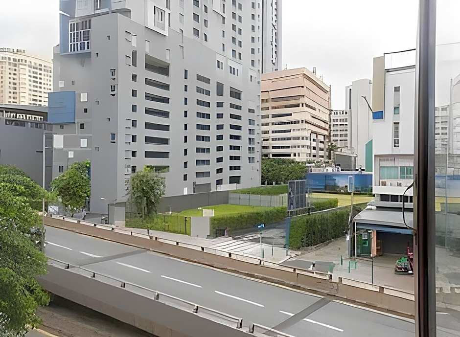 Hostel Lemon Siam Petchaburi Road