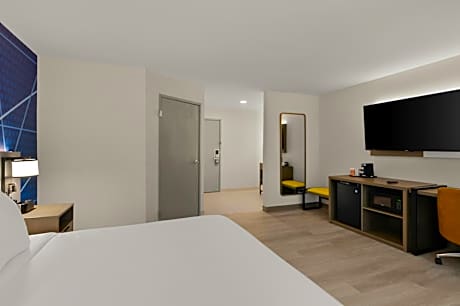 Queen Room - Disability Access/Non Smoking