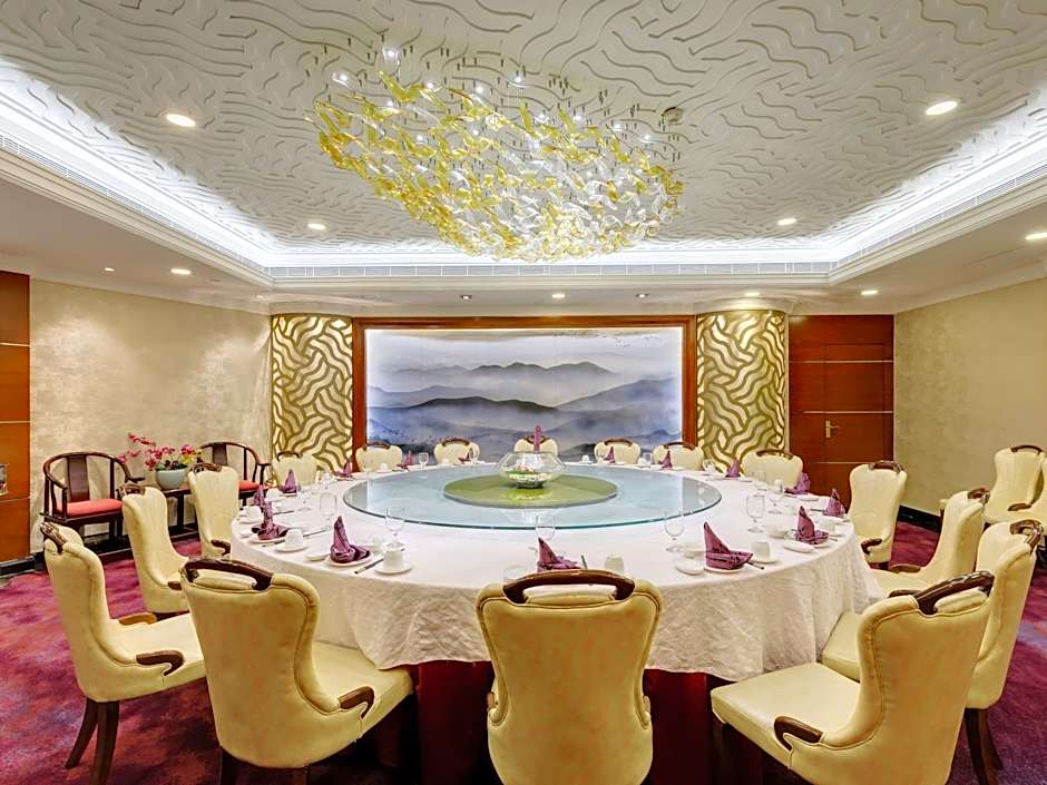 Ocean Hotel