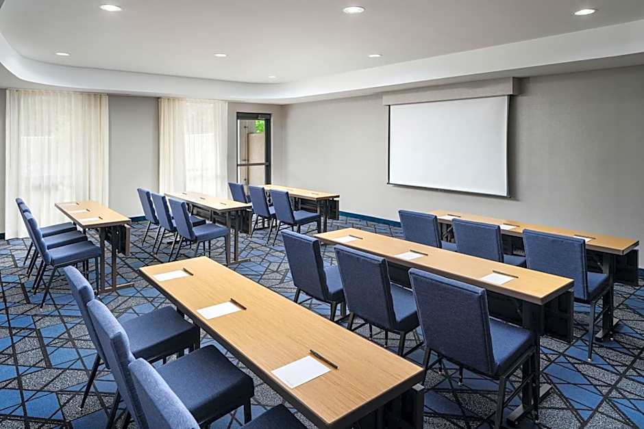 Courtyard by Marriott Kingston