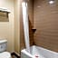 Econo Lodge Inn & Suites