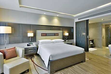 Executive Room, 1 King Bed, Non Smoking