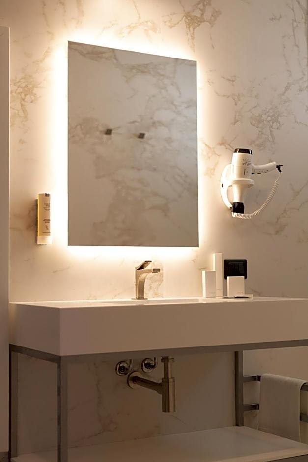 POPULA - The Lifestyle Hotel