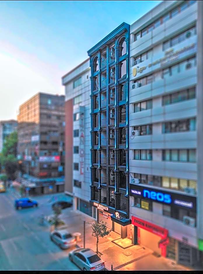 THE ROYALS HOTEL