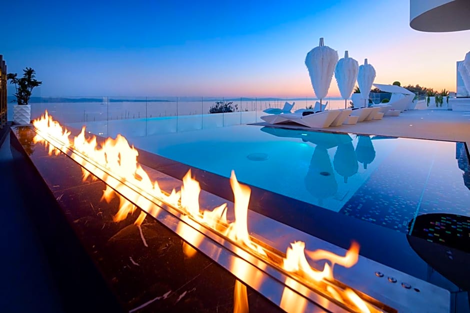 Posh Residence Luxury Suites