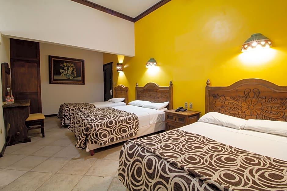 Hotel Suites Flamboyanes