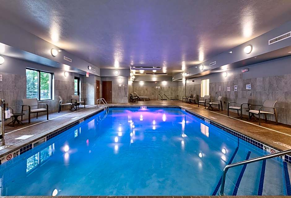 Holiday Inn Express Hotel & Suites Shakopee By IHG