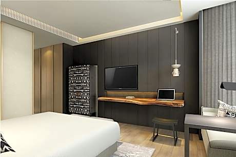 Club Level King Room