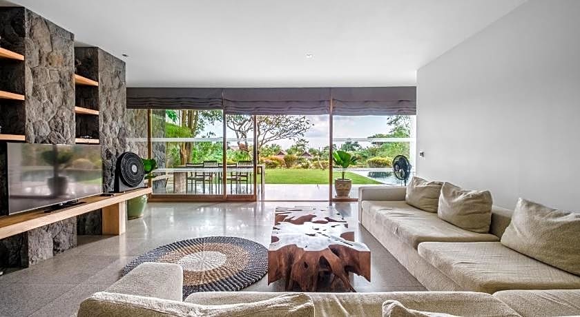 Jimbaran Balangan Beach Front Villa Nakar