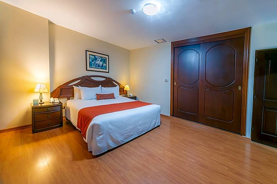 Miraflores Colon Hotel
