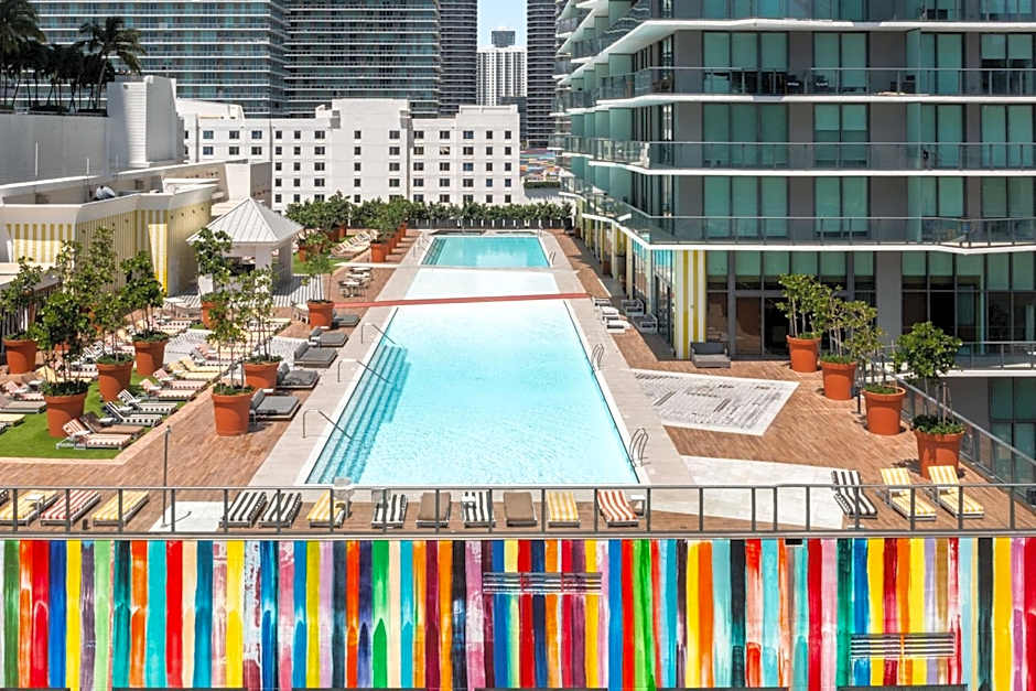 Dua Miami, Autograph Collection