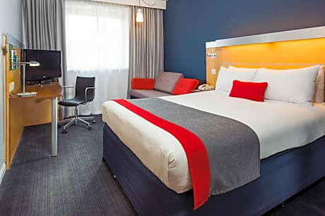 Standard Double Room with Sofa Bed and Free Hot Breakfast