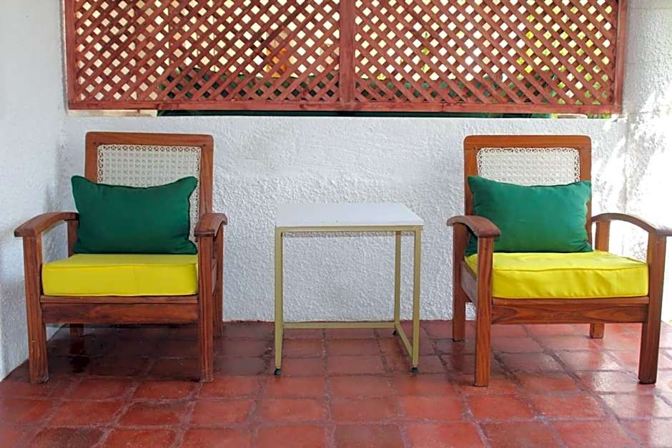 Kaleb's Beachfront Serviced Studio Apartments