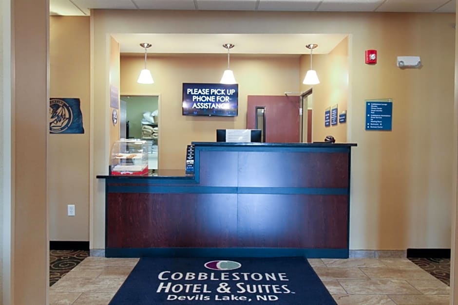 Cobblestone Hotel & Suites - Devils Lake