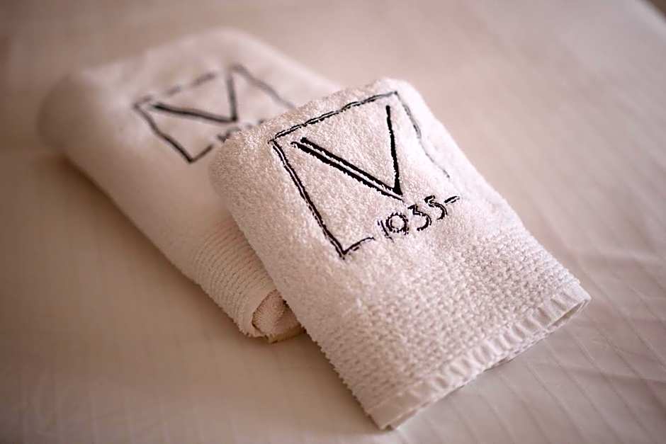 V1935 Luxurious Apartments