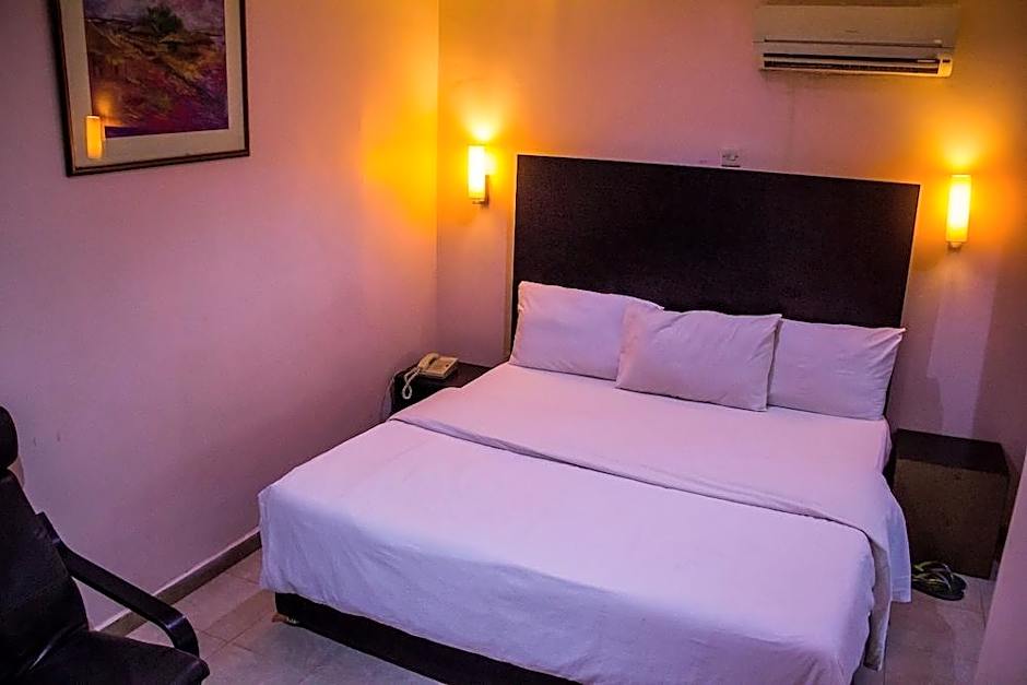 Island Heights Hotel